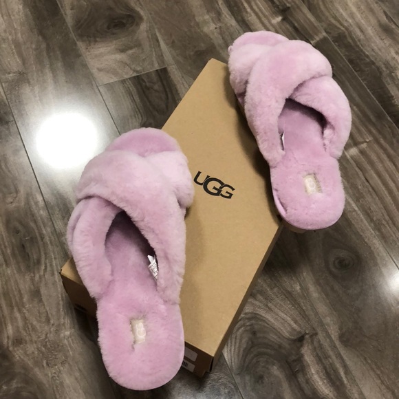 🔥🔥LAST PAIR!!🔥🔥 UGG Fuzzette Genuine Shearling Slipper - Picture 8 of 16